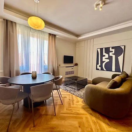 Orangehomes Fantastic 3 Bedrooms Dohany Street Apartment *